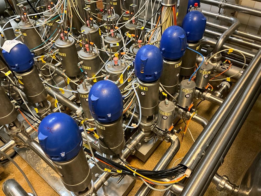 Alfa Laval pneumatic valve station