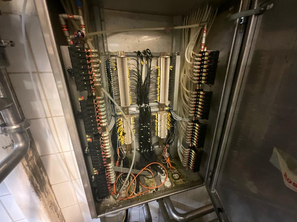 Alfa Laval pneumatic valve station