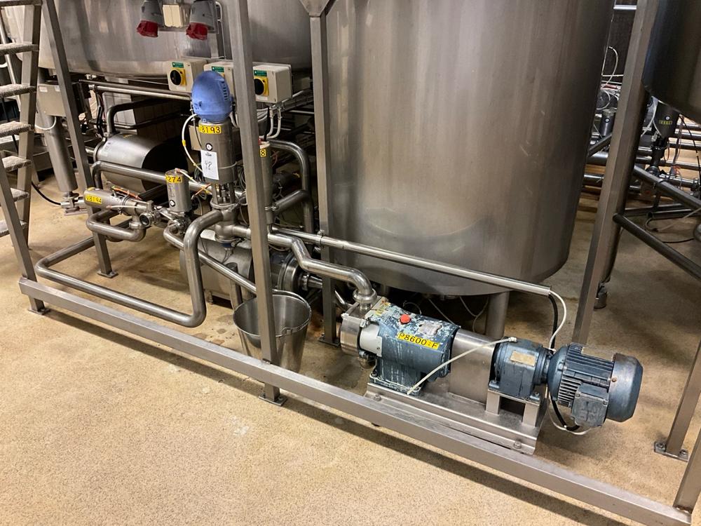Alfa Laval Pneumatic valve and pump setup