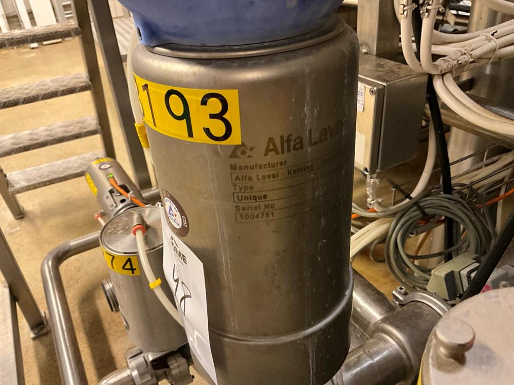 Alfa Laval Pneumatic valve and pump setup