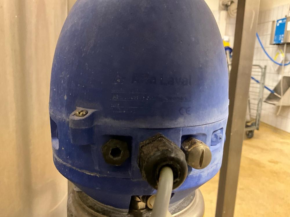 Alfa Laval Pneumatic valve and pump setup