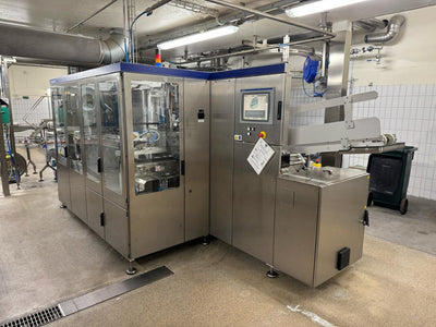 2010 Tetra Pak Cardboard packer 32