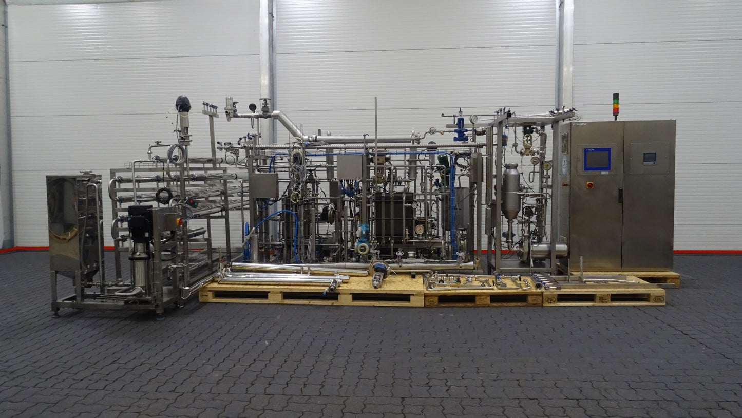 Desserts Pilot UHT plant with VTIS direct injection module Tetra Pak